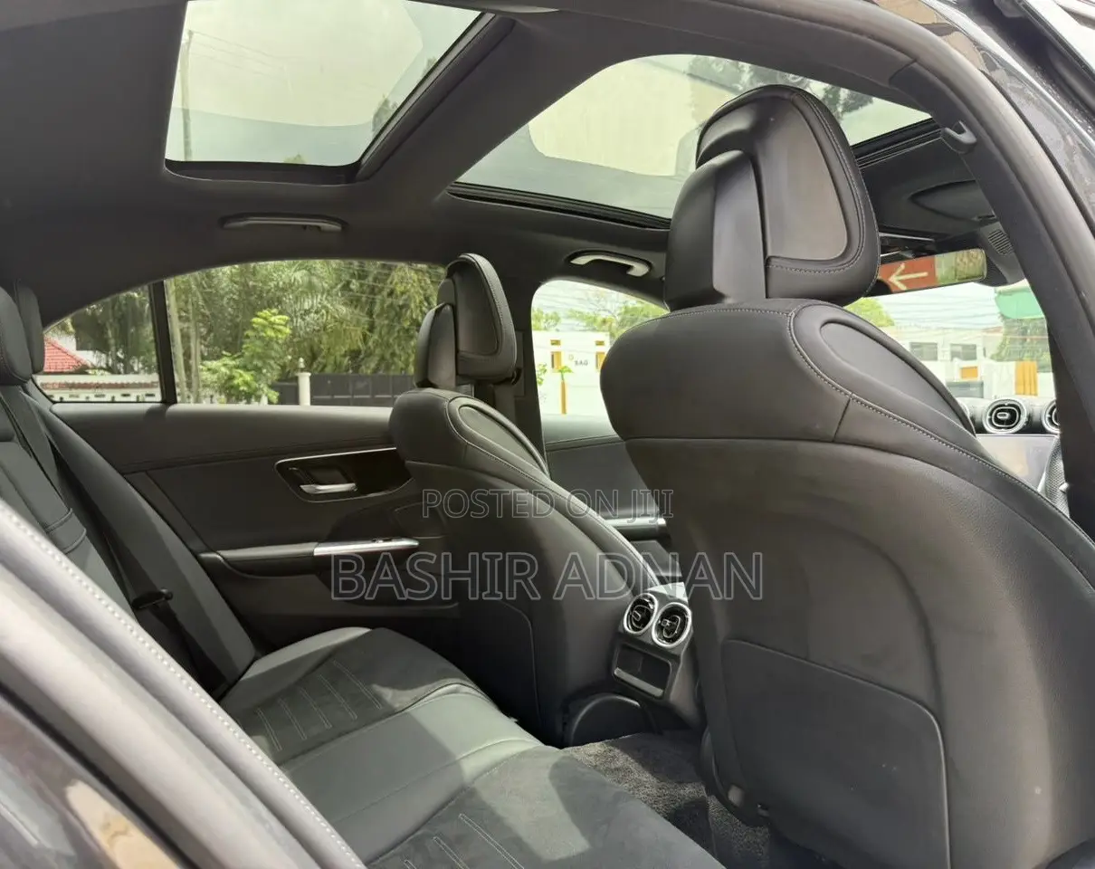 Mercedes-Benz C200 2023 Gray