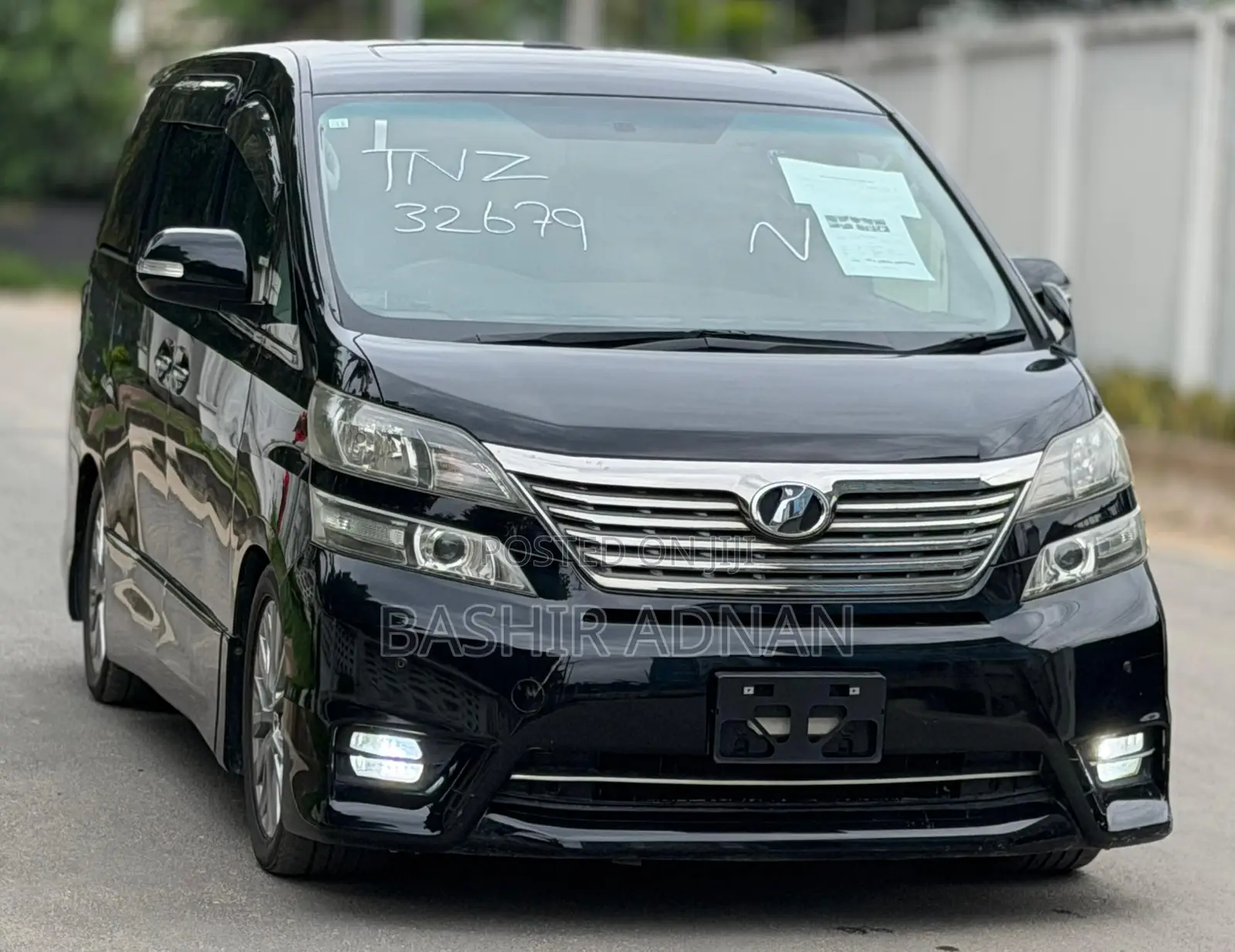 Toyota Vellfire 2010 Black