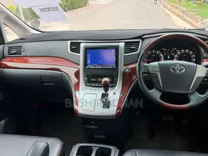 Toyota Vellfire 2010 Black