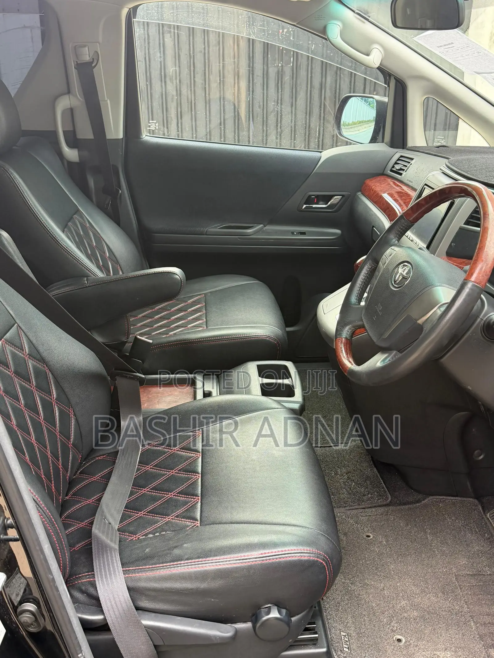 Toyota Vellfire 2010 Black