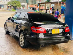 Mercedes-Benz E250 2010 Black