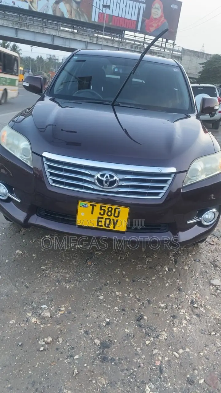 Toyota Vanguard 2012 Black