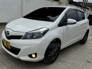 Toyota Vitz 2012 White