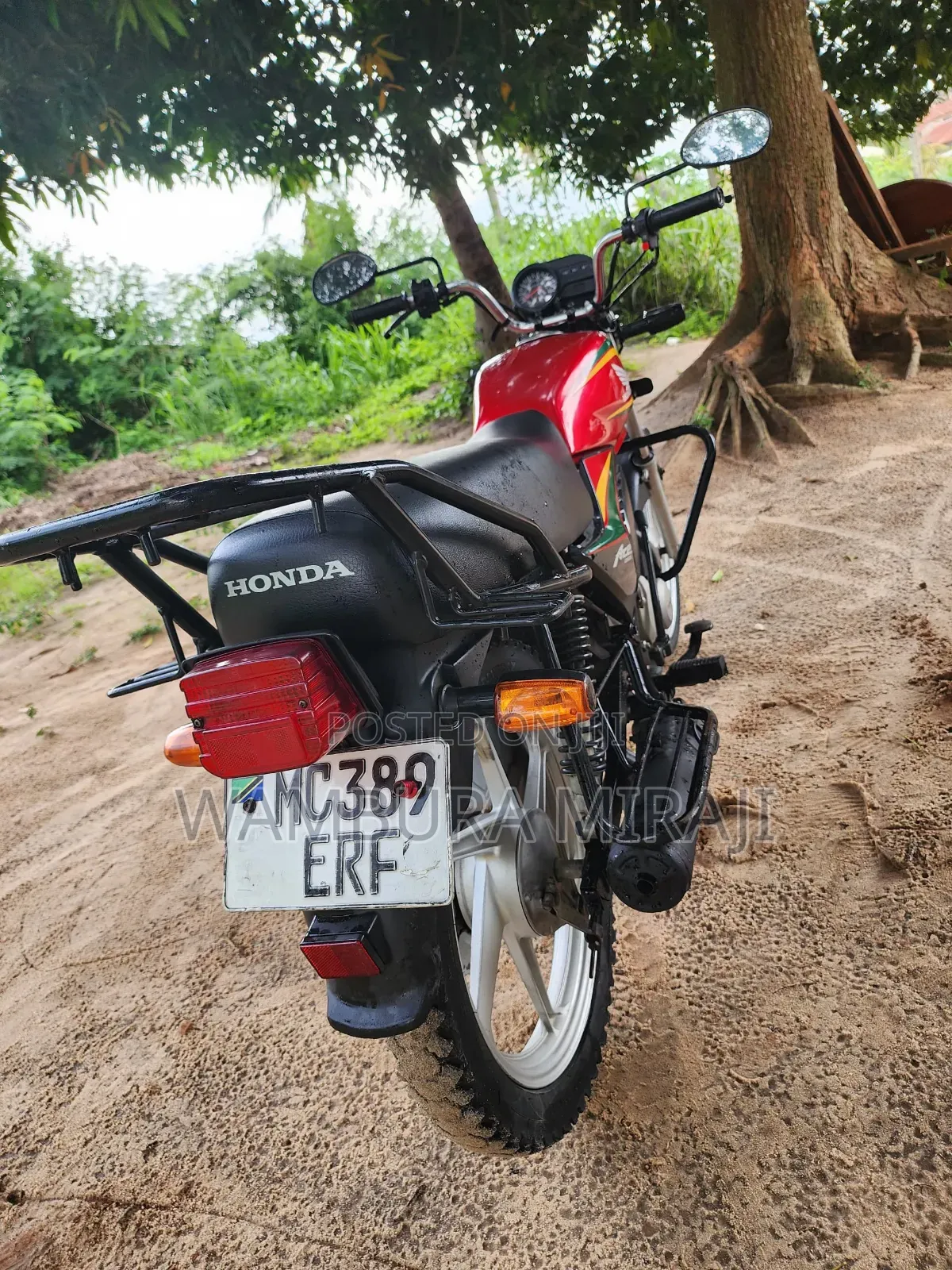New Honda CB 2025 Red