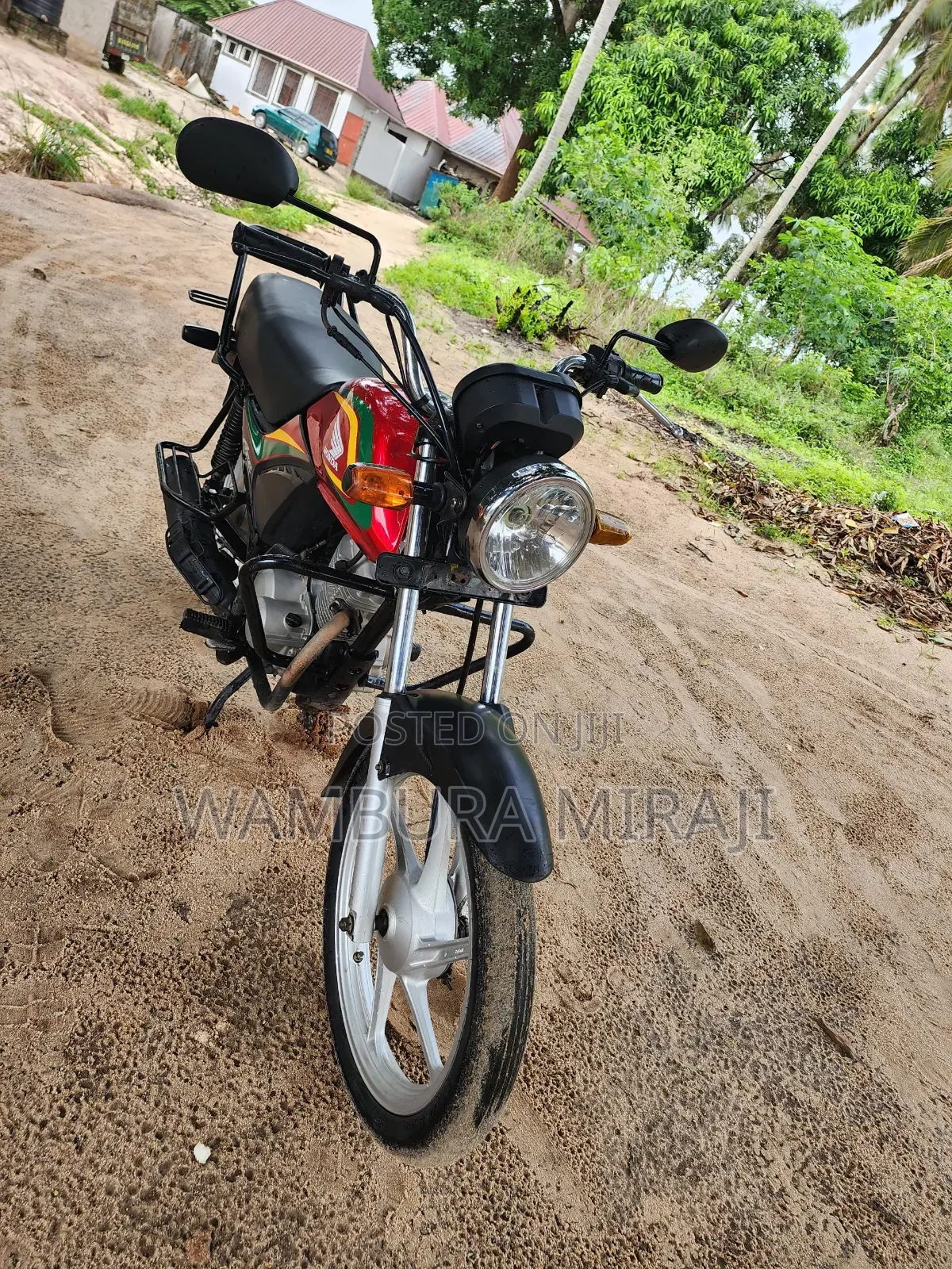 New Honda CB 2025 Red