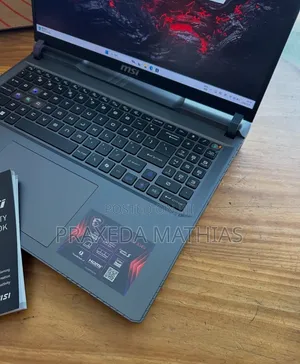 New Laptop MSI Vector 16 HX AI A2XWIG 32GB Intel Core i9 SSD 1T