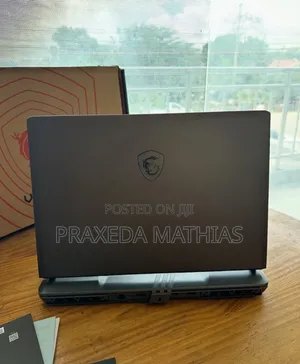 New Laptop MSI Vector 16 HX AI A2XWIG 32GB Intel Core i9 SSD 1T
