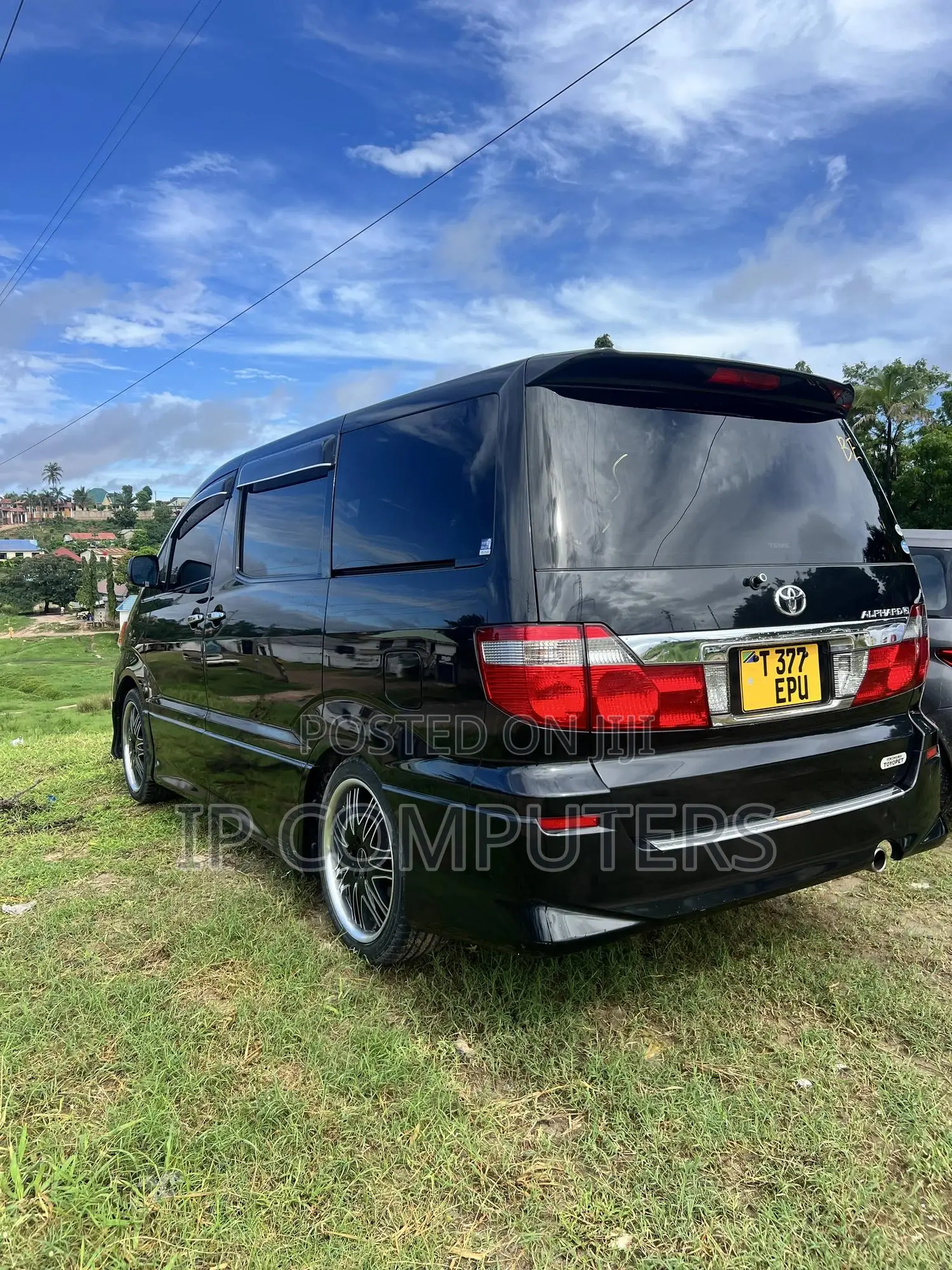 Toyota Alphard 2.4 Petrol AWD 2004 Black