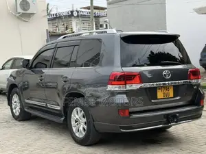 Toyota Land Cruiser 2012 Gray
