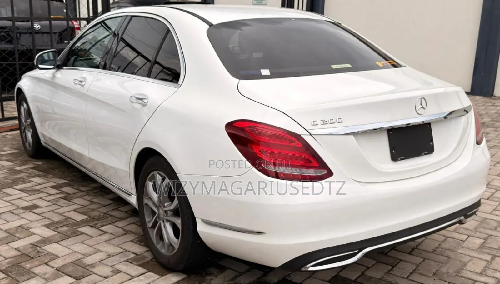 Mercedes-Benz C200 2014 White