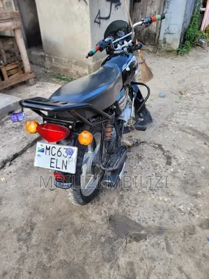 Bajaj Boxer 125 2025 Black