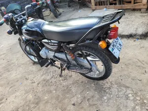 Bajaj Boxer 125 2025 Black