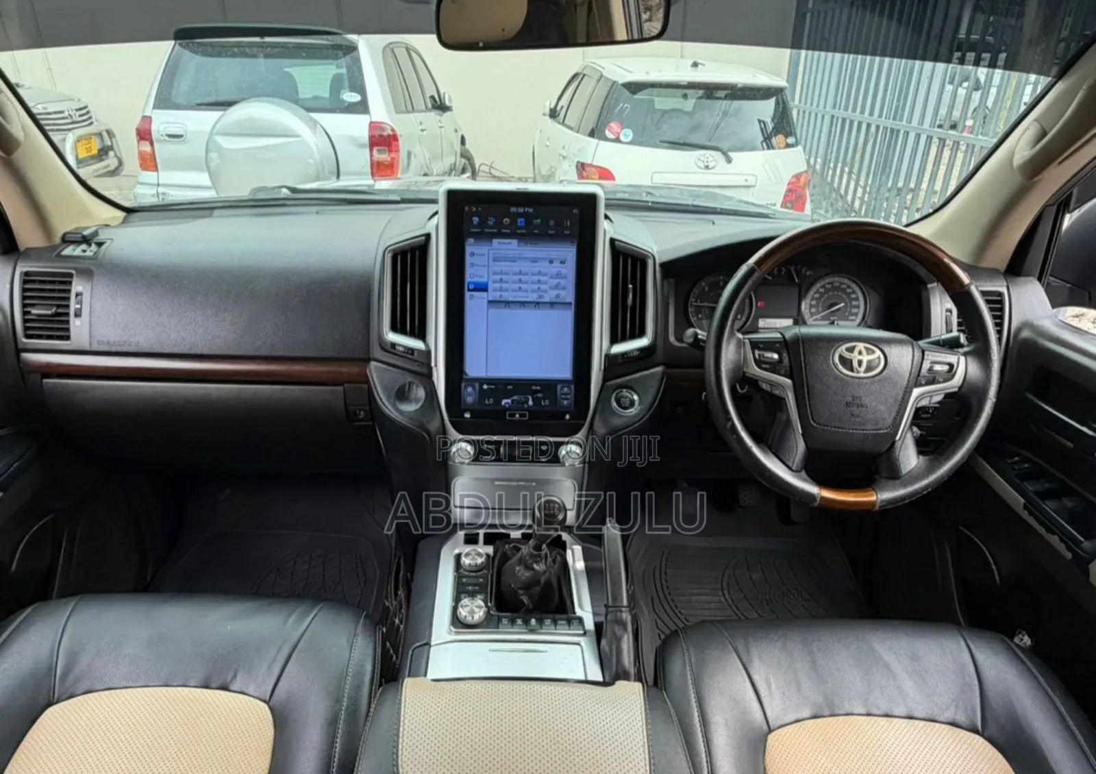 Toyota Land Cruiser 2012 Gray