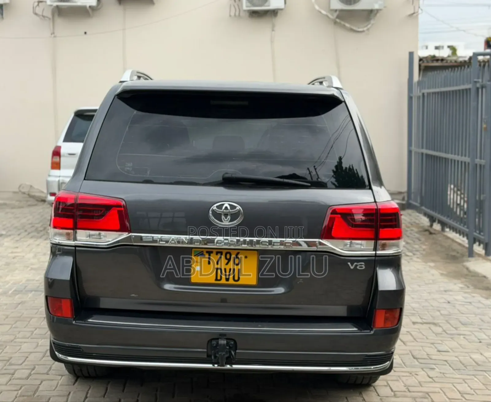 Toyota Land Cruiser 2012 Gray
