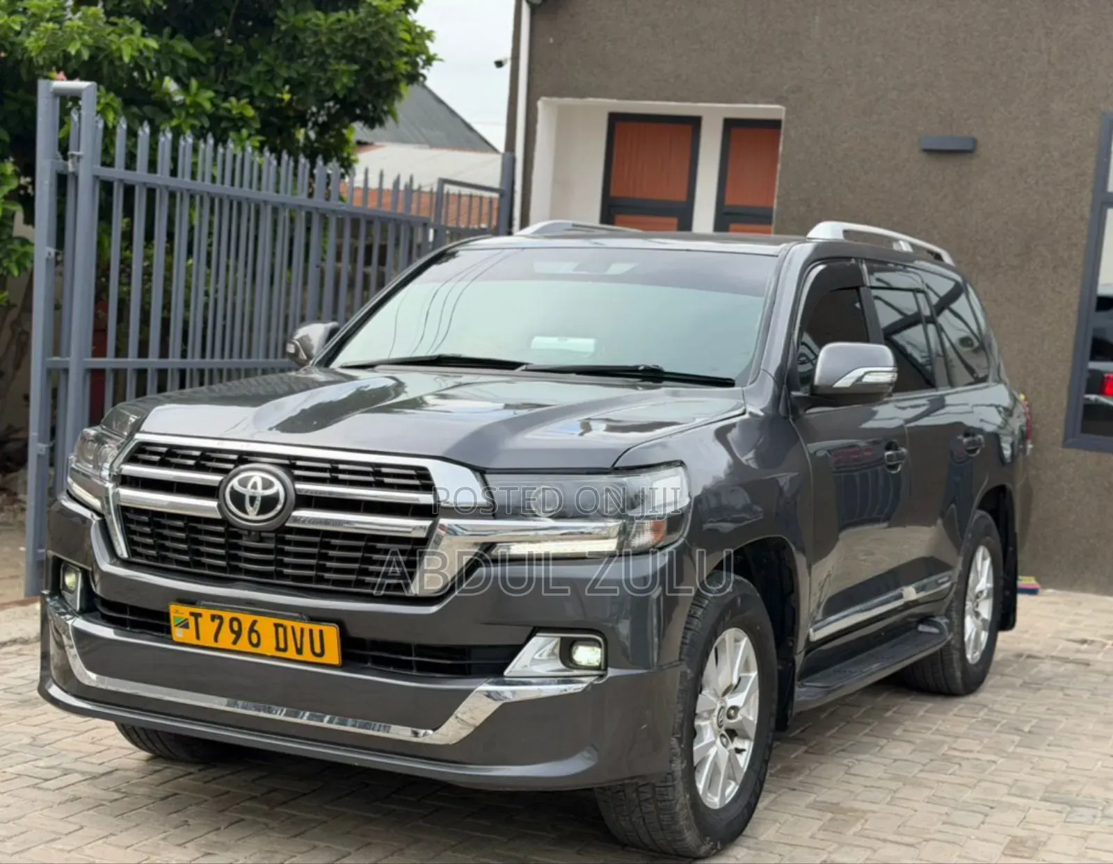 Toyota Land Cruiser 2012 Gray