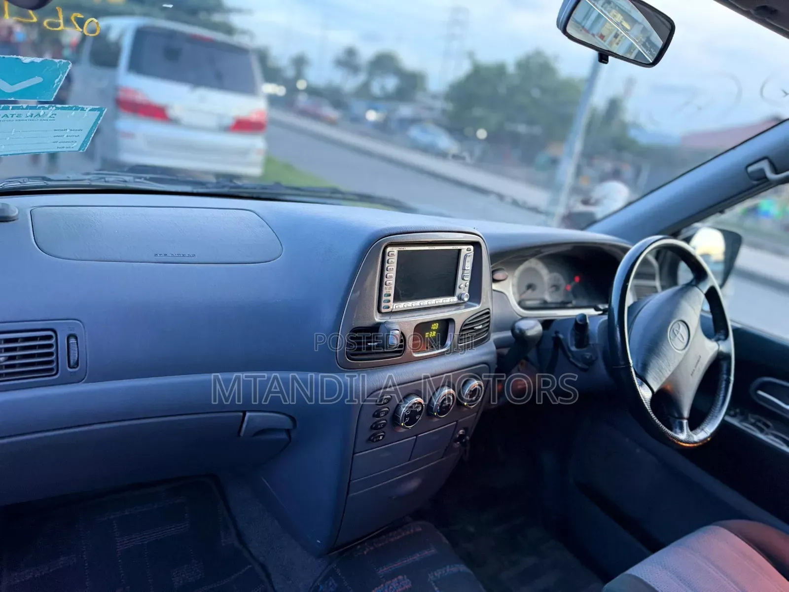 Toyota Noah 2.0 FWD (8 Seater) 2001 Black