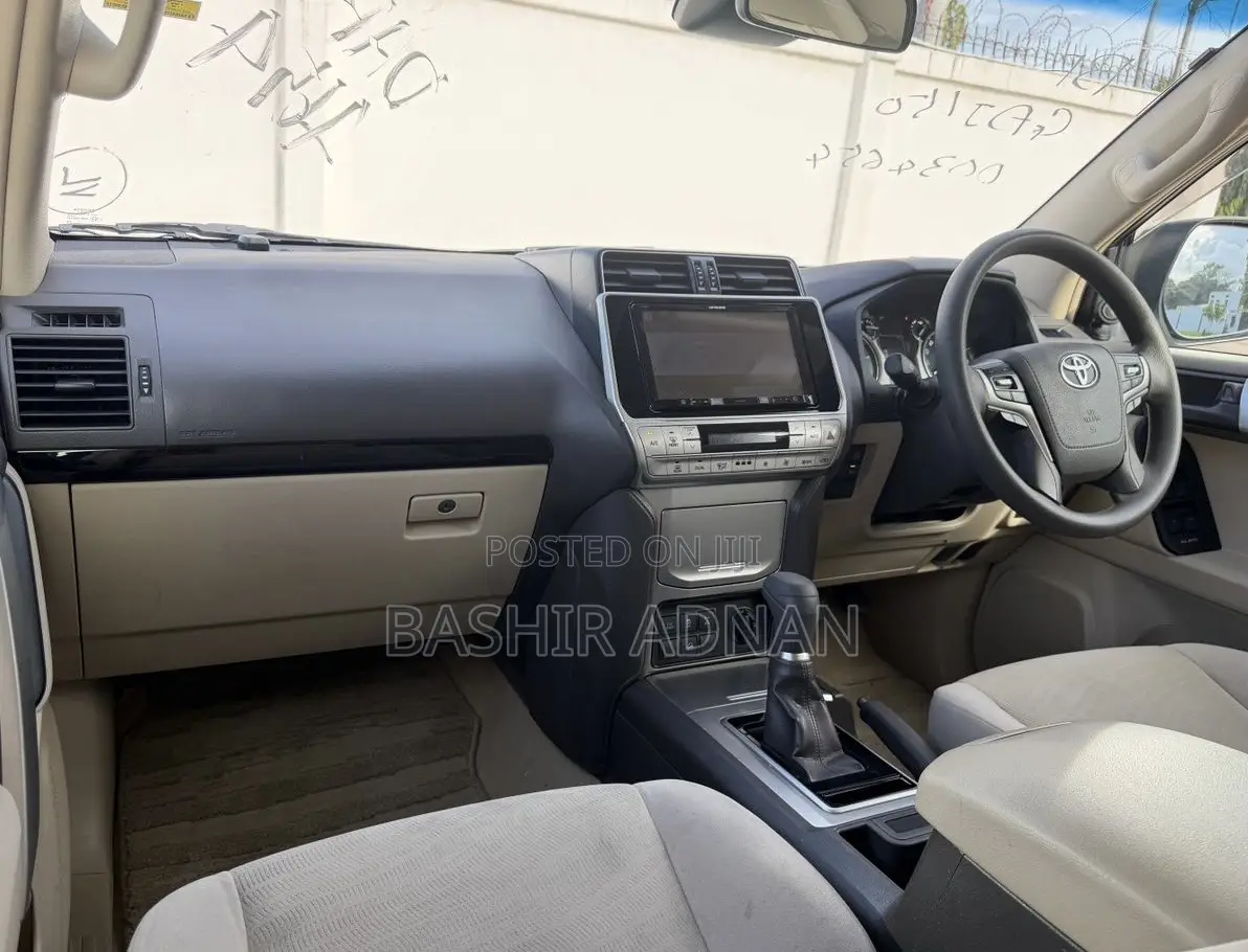 Toyota Land Cruiser Prado 2.8 2018 Pearl