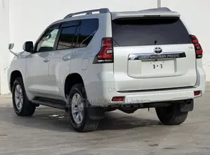 Toyota Land Cruiser Prado 2.8 2018 Pearl