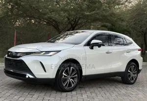 Toyota Harrier 2022 White
