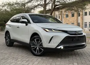 Toyota Harrier 2022 White