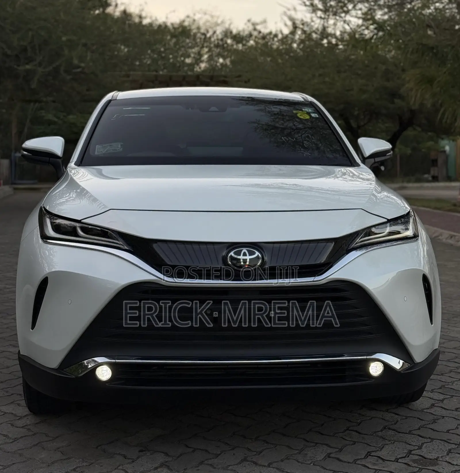 Toyota Harrier 2022 White
