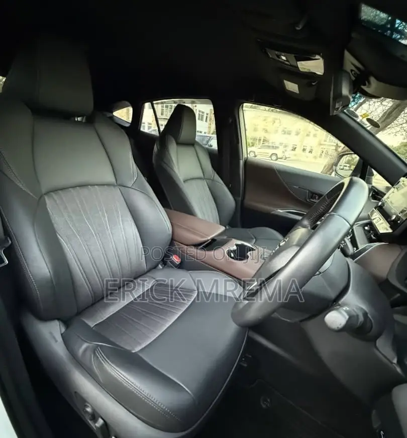 Toyota Harrier 2022 White