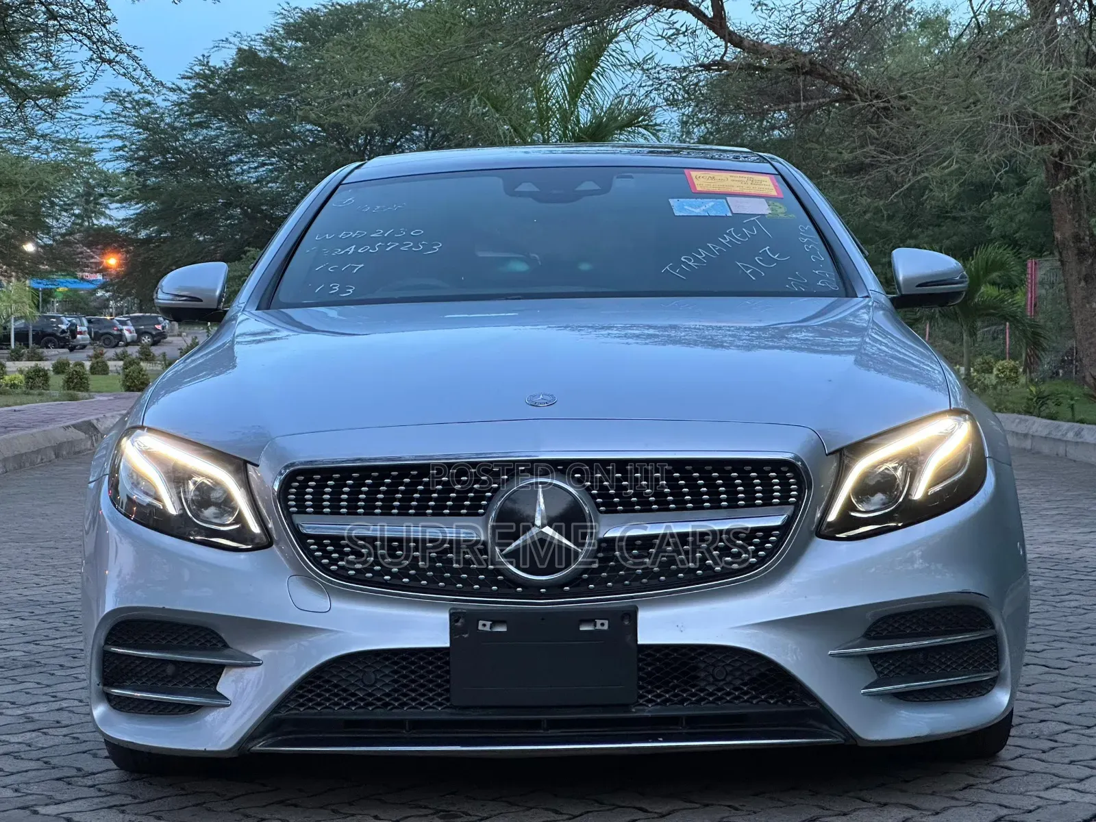 Mercedes-Benz E200 2016 Silver