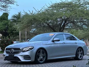 Mercedes-Benz E200 2016 Silver
