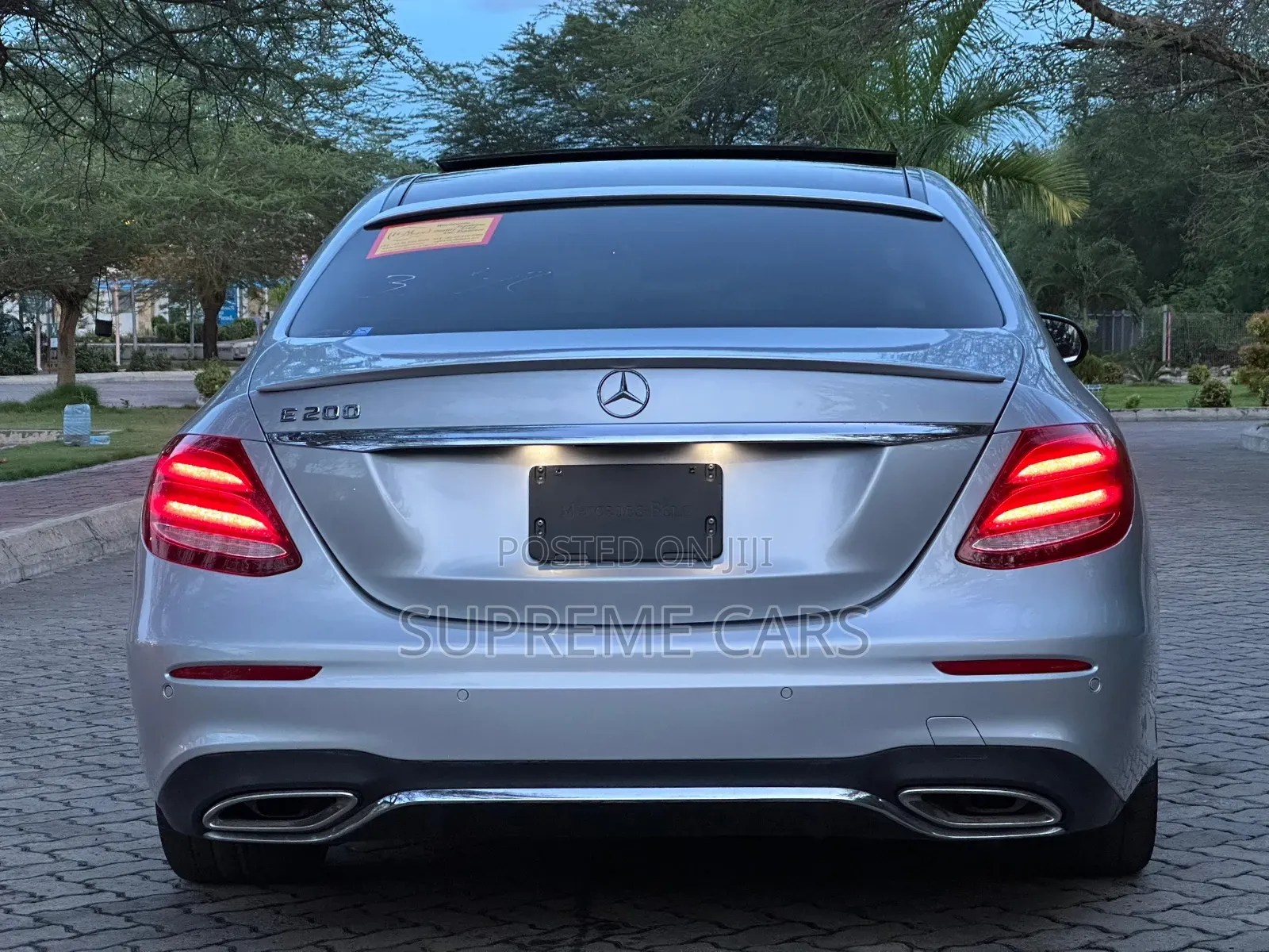 Mercedes-Benz E200 2016 Silver