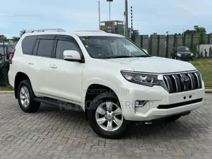 Toyota Land Cruiser Prado 2.8 2020 White