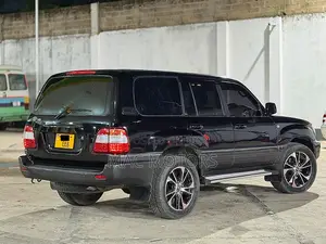 Toyota Land Cruiser 2003 Black