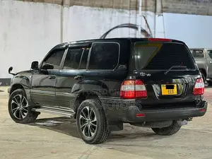 Toyota Land Cruiser 2003 Black