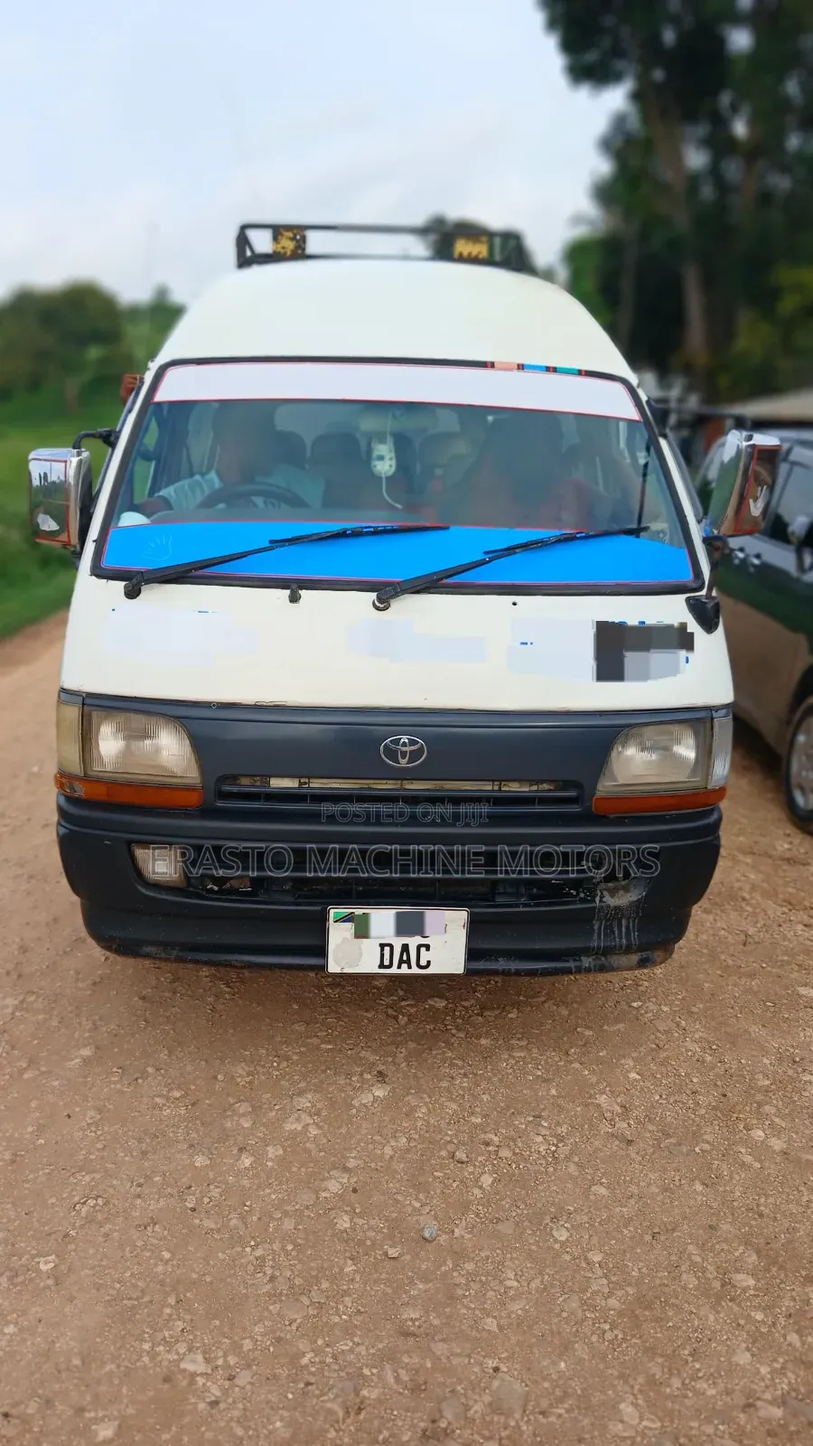 Toyota HiAce 2005 White