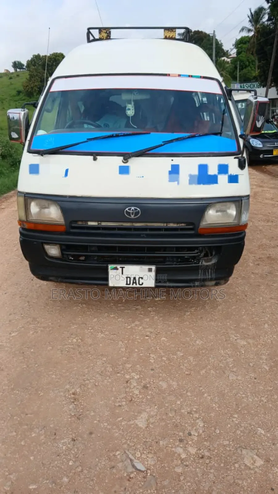 Toyota HiAce 2005 White