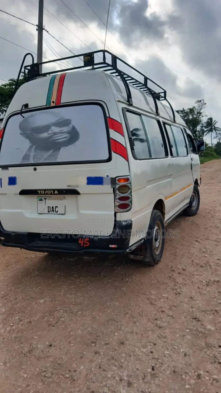 Toyota HiAce 2005 White