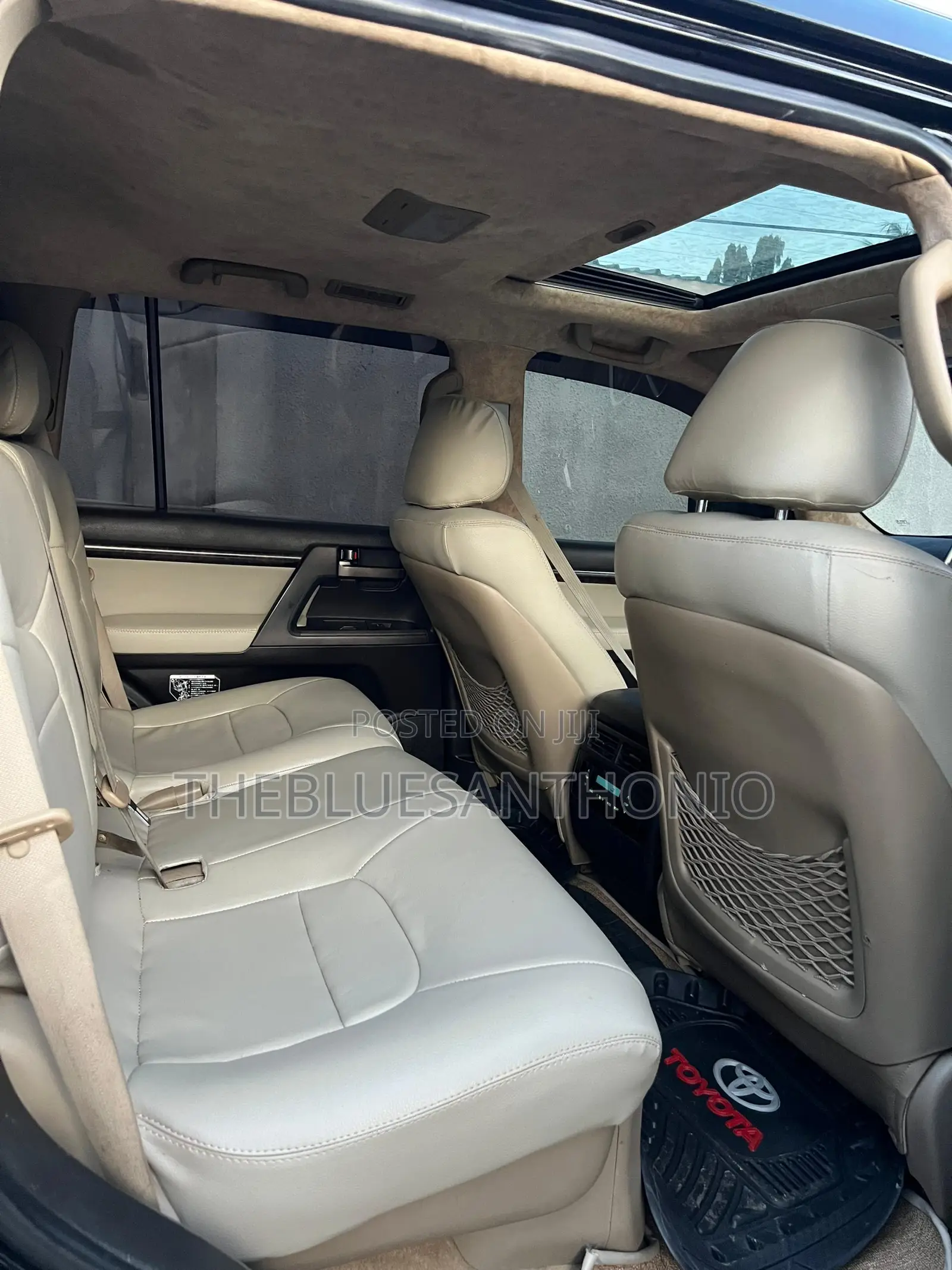Toyota Land Cruiser 2011 Black