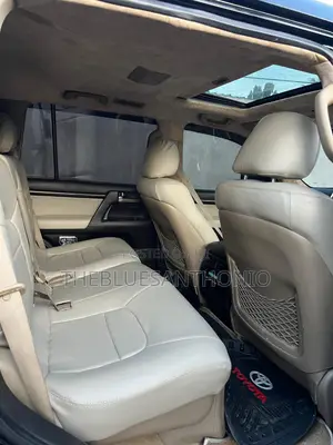Toyota Land Cruiser 2011 Black