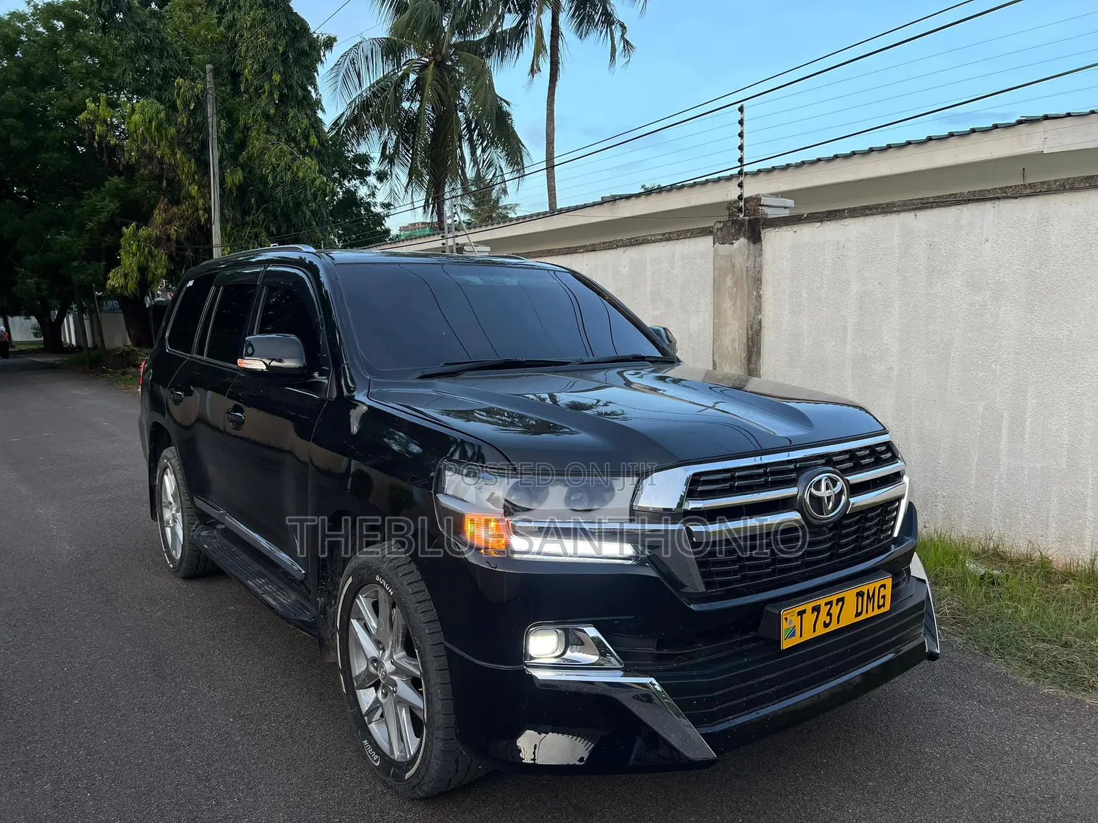 Toyota Land Cruiser 2011 Black