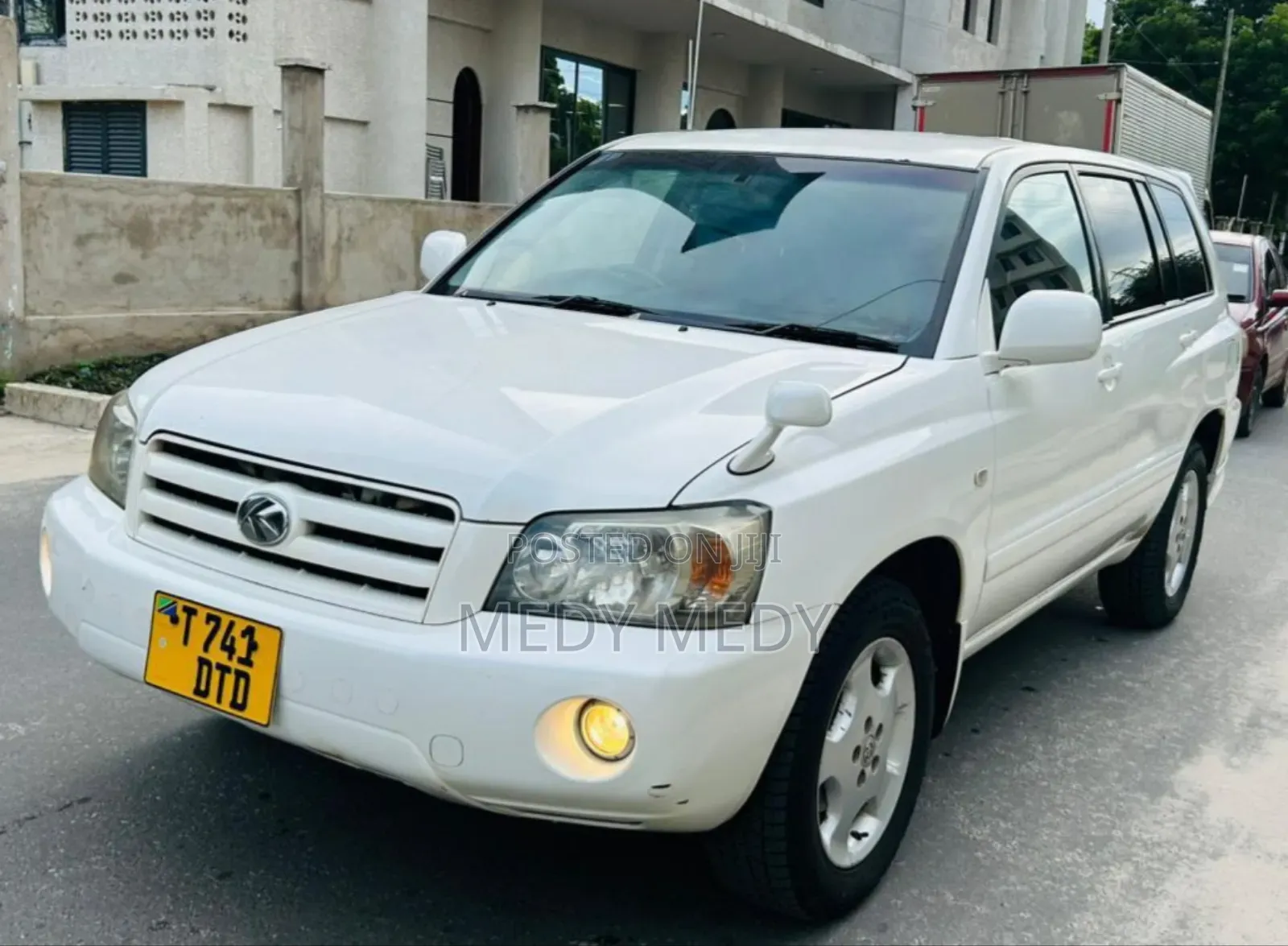 Toyota Kluger 2004 White