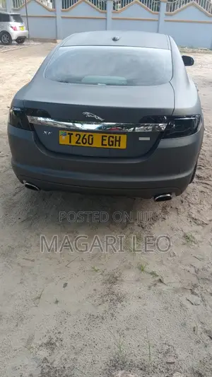 Jaguar XF 2011 Matt Black