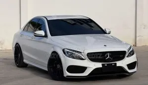 Mercedes-Benz C-Class 2015 Off white