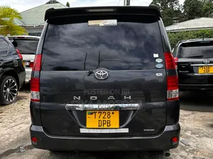 Toyota Noah 2009 Black