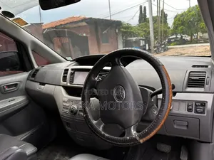 Toyota Noah 2009 Black