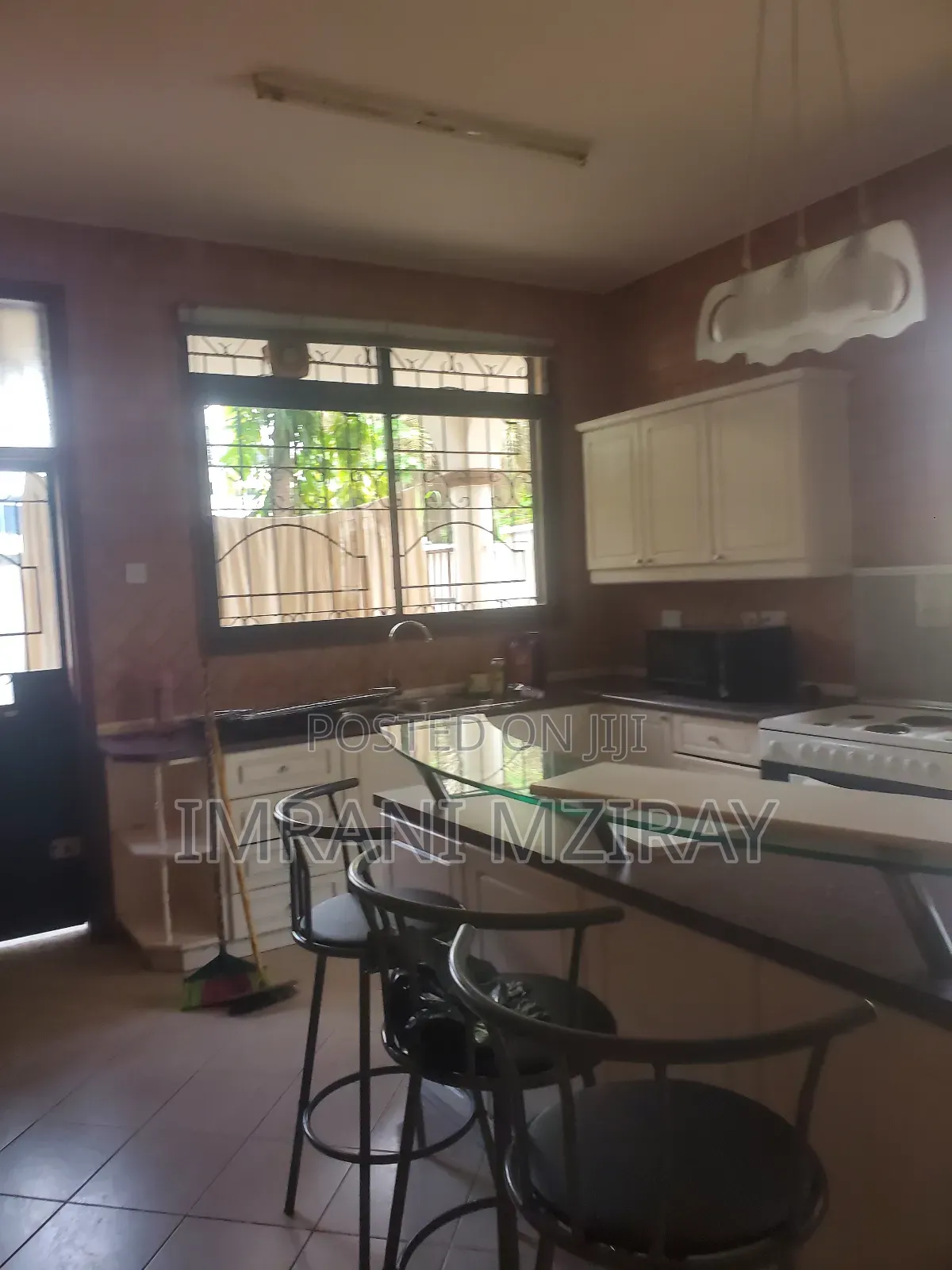 Furnished 4bdrm Bungalow in Oyster Bay for rent
