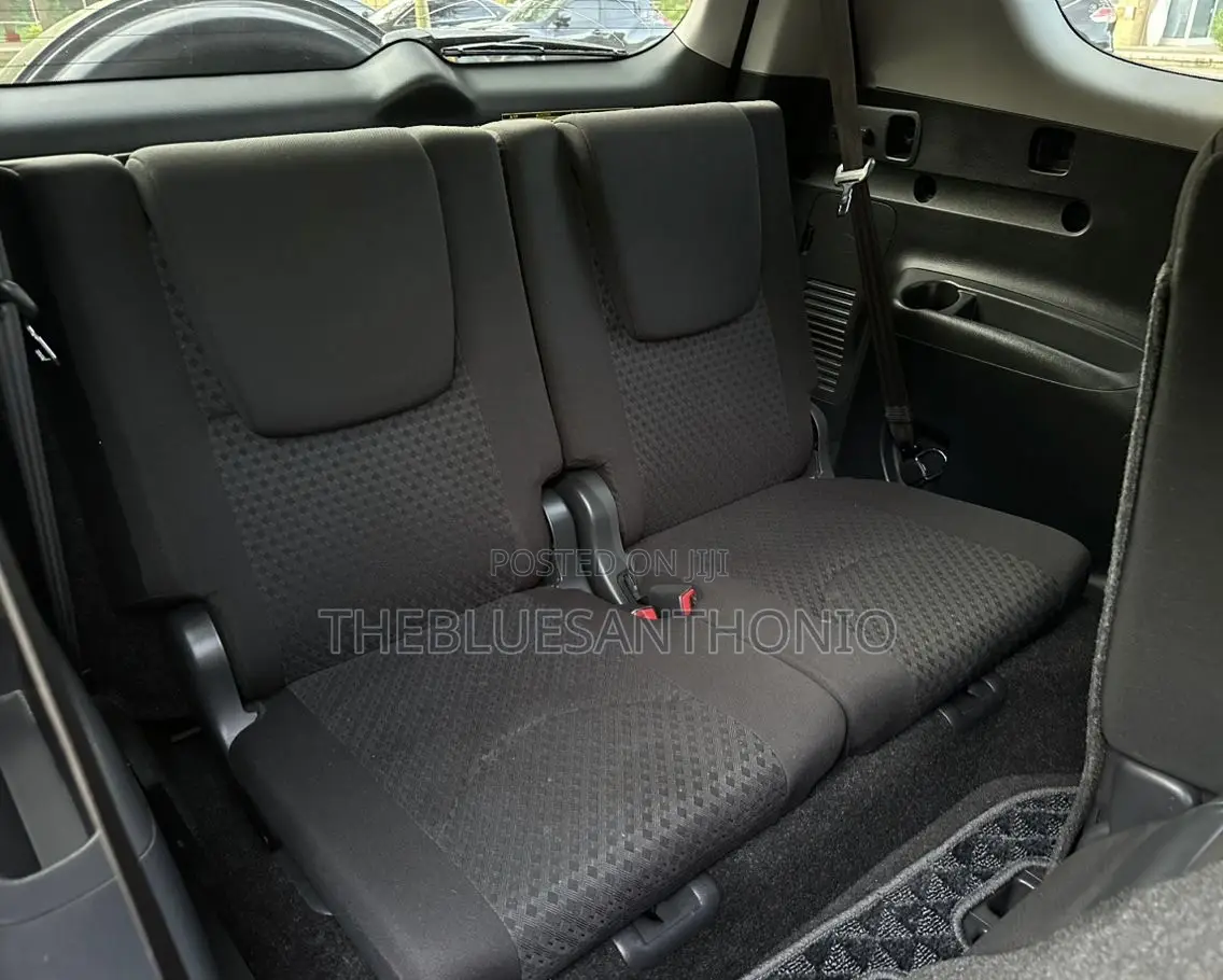 Toyota Vanguard 2011 Black