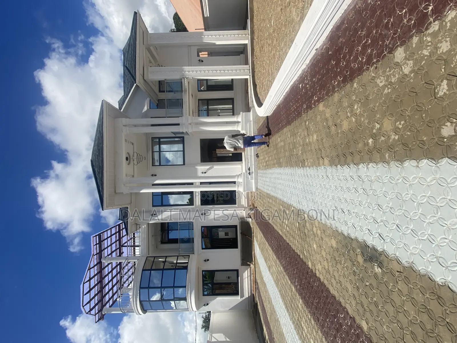 7bdrm House in Geza, Kigamboni for sale