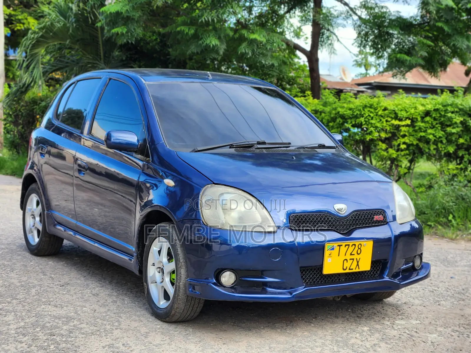 Toyota Vitz 2005 Blue