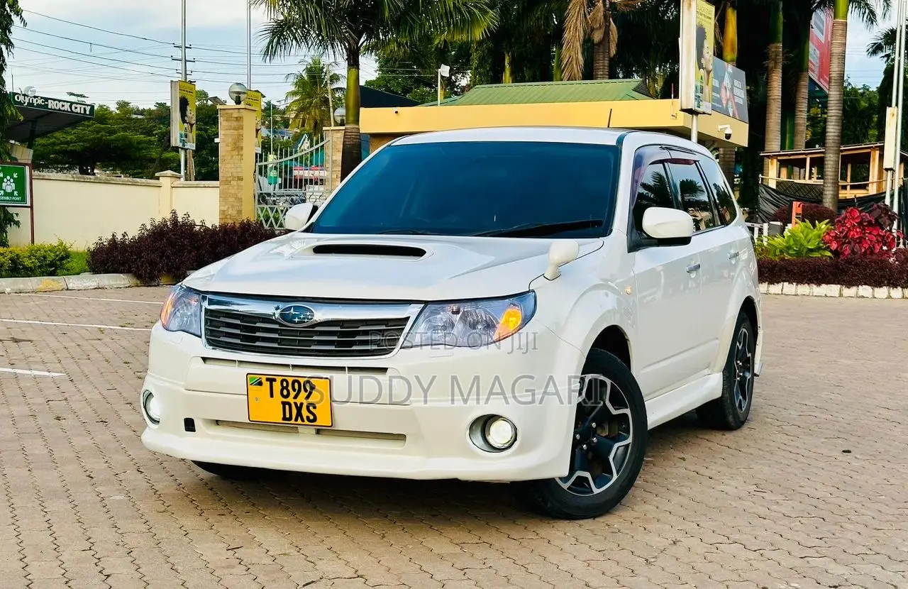 Subaru Forester 2010 White