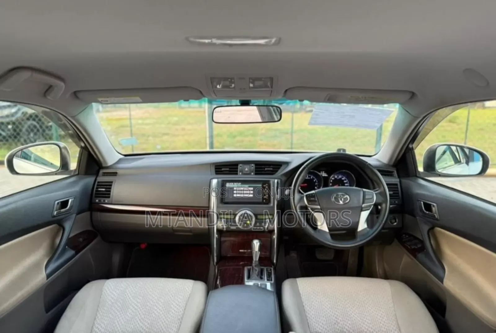 Toyota Mark X 2.5 AWD 2011 White