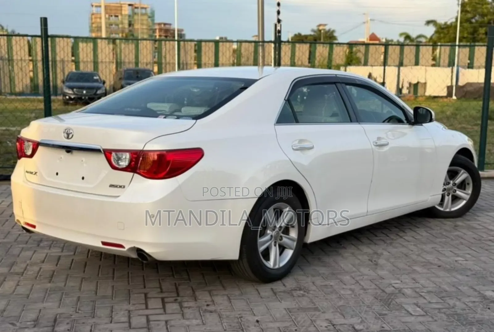 Toyota Mark X 2.5 AWD 2011 White